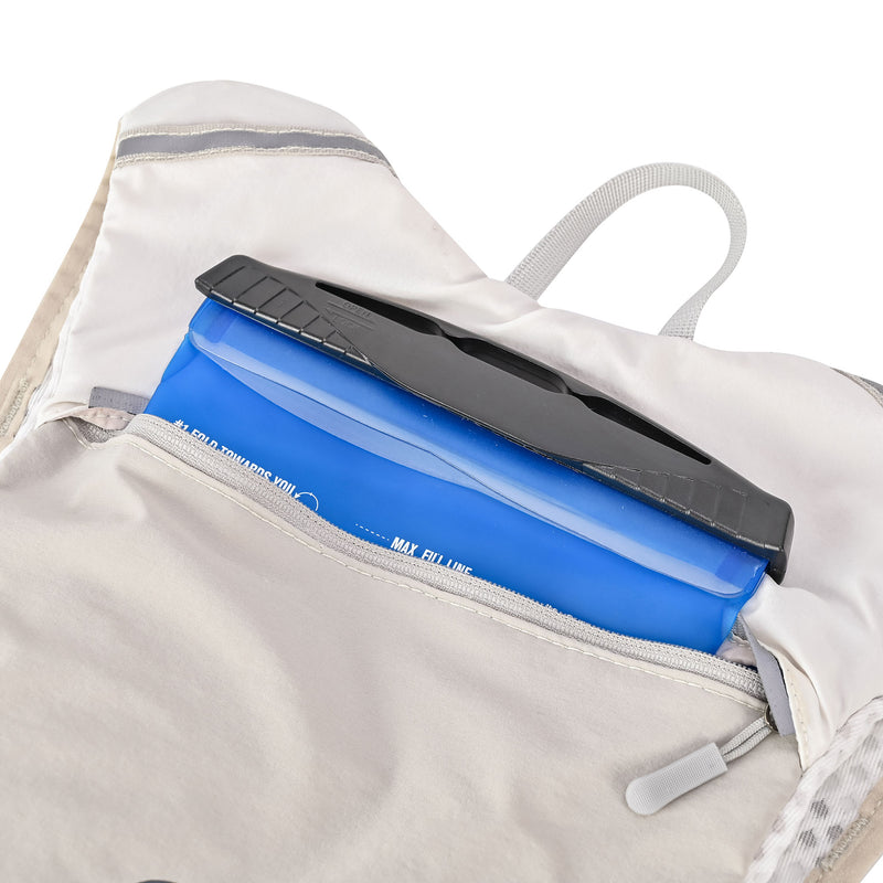 Load image into Gallery viewer, Gumten Hot Sale Lightweight Breathable Hydration Running Vest - Custom Logo Design for Men Women Outdoor Cycling Hiking Jogging
