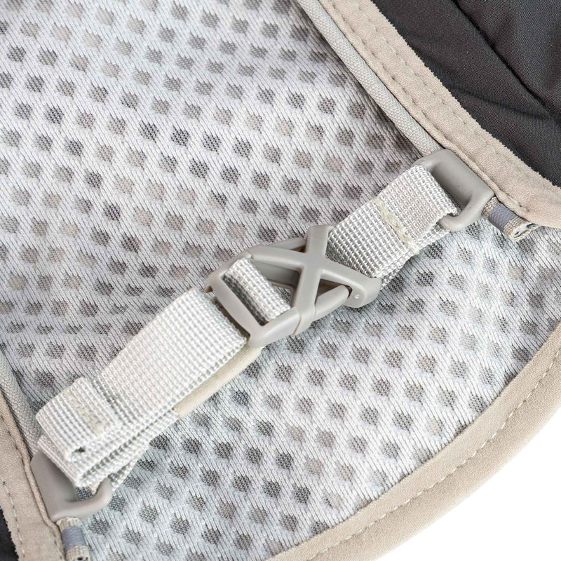 Load image into Gallery viewer, Gumten Lightweight Nylon Anti-Theft Zipper Closure Water Hydration Running Vest Portable Outdoor Backpack
